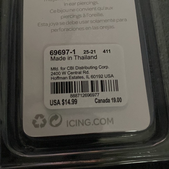 Icing by Claire's stainless steel post cubic zirconia NWT - Picture 2 of 2